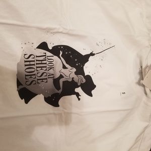 Look at these shoes t shirt uniqlo, small